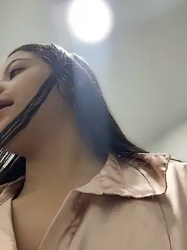 Snapshot of Arilw chatting on December 16, 11:14 am Arilw online show from December 16, 11:14 am