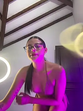 Arilw online show from February 9, 9:07 am