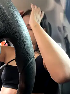 Snapshot of Arilw chatting on November 24, 3:12 pm Arilw online show from November 24, 3:12 pm