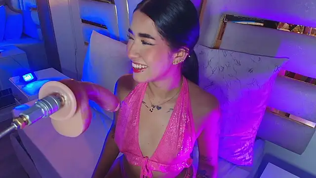 Snapshot of baby_naughty1_ chatting on February 24, 9:10 am baby naughty1 online show from February 24, 9:10 am