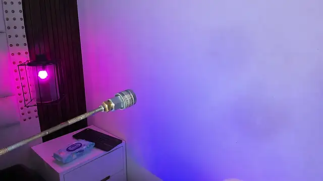 Snapshot of baby_naughty1_ chatting on September 24, 11:50 am baby naughty1 online show from September 24, 11:50 am