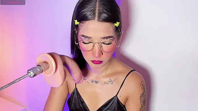 Snapshot of baby_naughty1_ chatting on February 25, 5:08 pm baby naughty1 online show from February 25, 5:08 pm