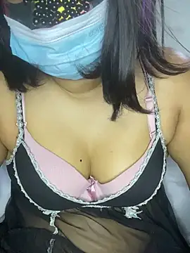 Snapshot of Shadow_Girl007 chatting on March 15, 11:17 pm Shadow Girl007 online show from March 15, 11:17 pm