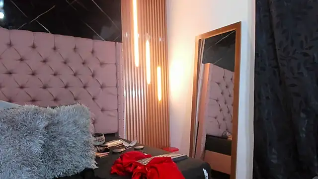 La indiia online show from October 31, 12:13 pm