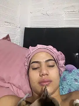 Snapshot of ariel_jonees chatting on November 6, 9:24 am ariel jonees online show from November 6, 9:24 am