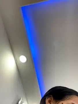 Snapshot of ariel_jonees chatting on November 12, 2:48 am ariel jonees online show from November 12, 2:48 am