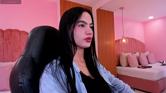 Snapshot of ariel_jonees chatting on September 9, 5:44 pm ariel jonees online show from September 9, 5:44 pm