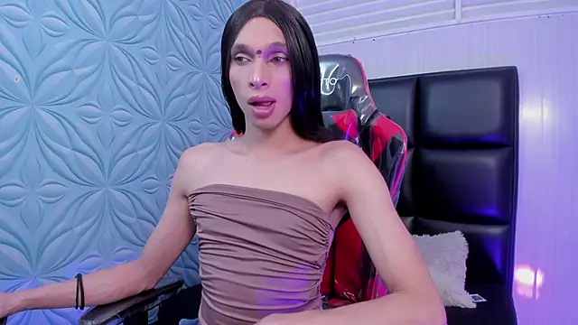 Snapshot of Milk_max_18 chatting on November 26, 10:43 pm Milk max 18 online show from November 26, 10:43 pm