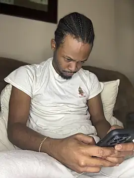 Snapshot of MobyDxck chatting on March 2, 5:20 pm MobyDxck online show from March 2, 5:20 pm