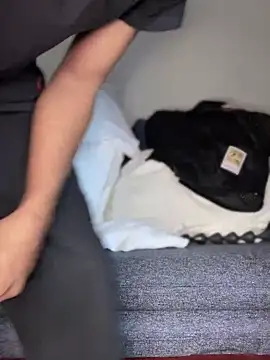 Snapshot of MobyDxck chatting on February 9, 3:56 pm MobyDxck online show from February 9, 3:56 pm