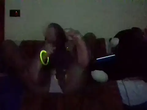 Snapshot of scorpionlady70 chatting on December 8, 12:13 am scorpionlady70 online show from December 8, 12:13 am