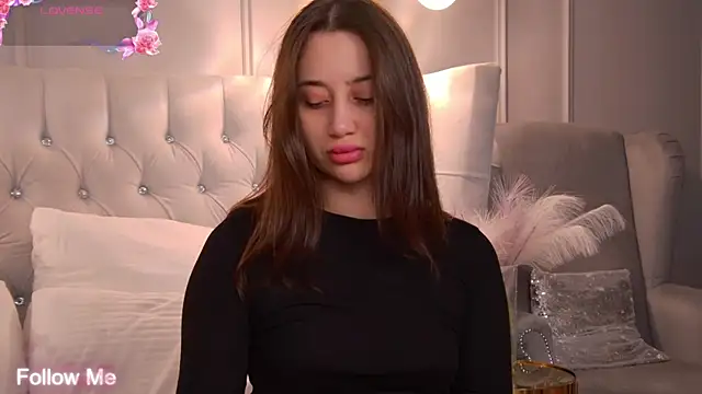 MaryReel online show from November 8, 9:24 am