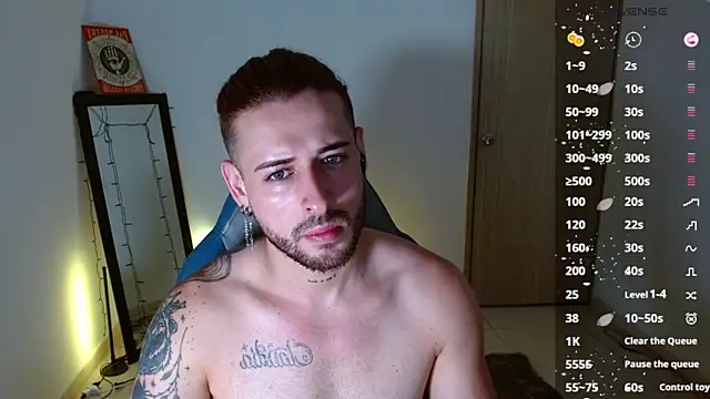 Snapshot of Ares_blue chatting on February 14, 12:14 pm Ares blue online show from February 14, 12:14 pm