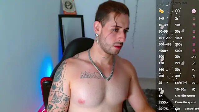 Snapshot of Ares_blue chatting on January 25, 3:09 pm Ares blue online show from January 25, 3:09 pm