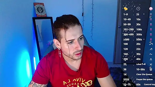 Snapshot of Ares_blue chatting on January 31, 11:35 am Ares blue online show from January 31, 11:35 am