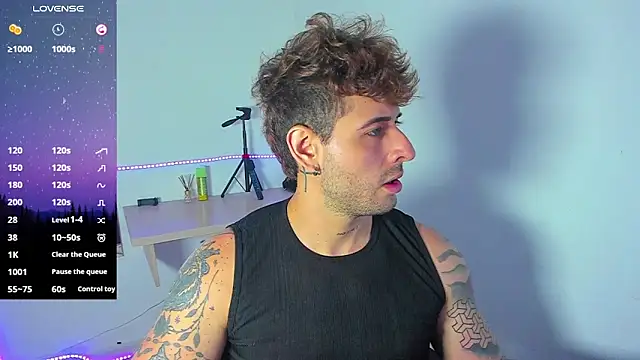 Ares blue online show from October 31, 1:19 pm