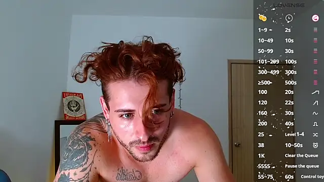 Snapshot of Ares_blue chatting on February 6, 11:09 am Ares blue online show from February 6, 11:09 am