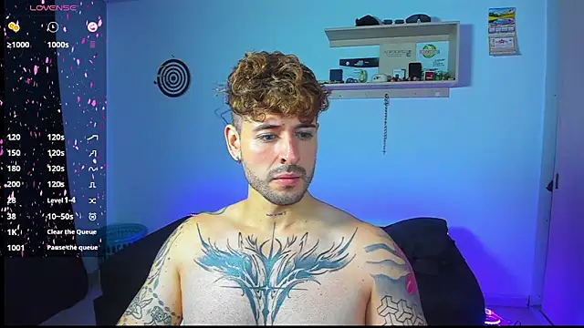 Snapshot of Ares_blue chatting on May 22, 2:26 pm Ares blue online show from May 22, 2:26 pm