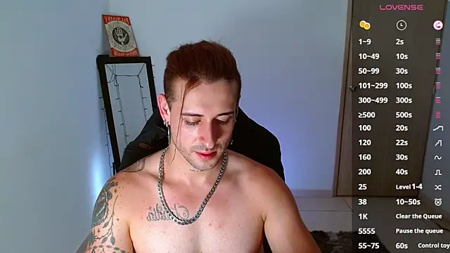 Snapshot of Ares_blue chatting on March 3, 2:17 pm Ares blue online show from March 3, 2:17 pm
