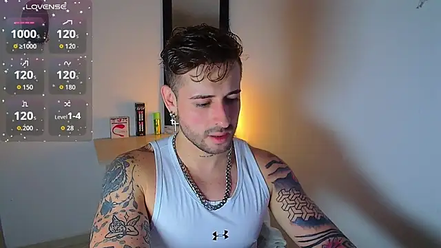 Snapshot of Ares_blue chatting on September 15, 12:05 pm Ares blue online show from September 15, 12:05 pm