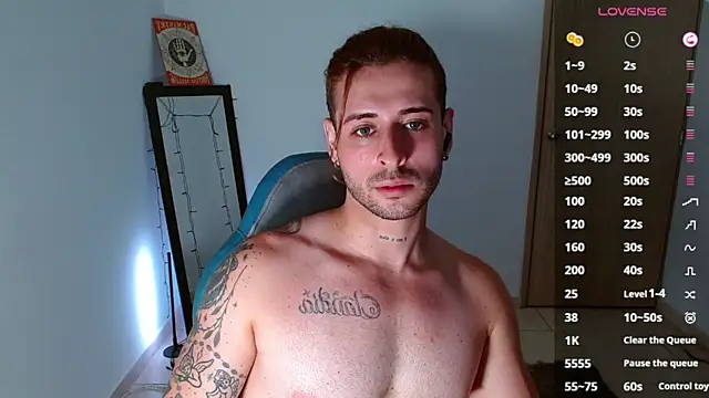 Snapshot of Ares_blue chatting on February 27, 2:32 pm Ares blue online show from February 27, 2:32 pm