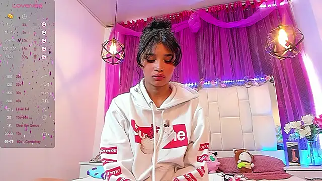 Carlie Evans online show from December 2, 4:26 pm