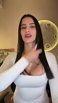 SarahhSmitth1 online show from May 17, 9:26 pm