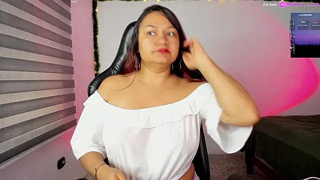 hollymollyxoxo online show from March 9, 8:45 pm