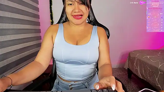 hollymollyxoxo online show from April 16, 3:46 pm