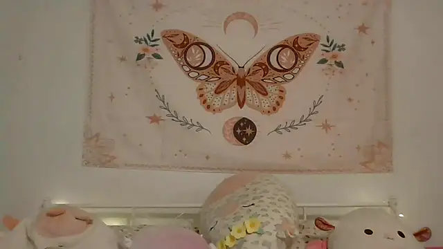 Snapshot of averietheangel chatting on February 20, 5:41 pm averietheangel online show from February 20, 5:41 pm