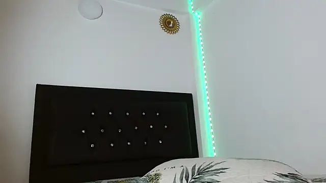 Adele Rush online show from February 24, 3:55 am