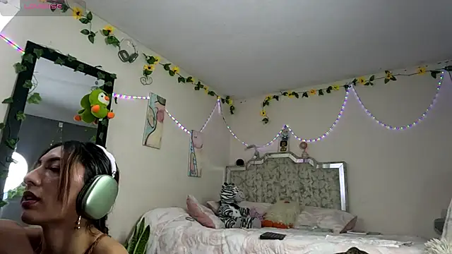 Tomoe b online show from January 10, 7:58 am