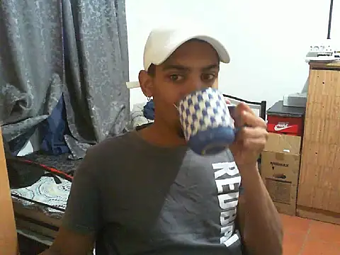 29YOURZ 28  online show from September 25, 5:13 am