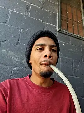 29YOURZ 28  online show from October 24, 9:30 am