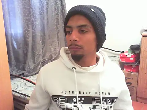 29YOURZ 28  online show from September 18, 11:35 am