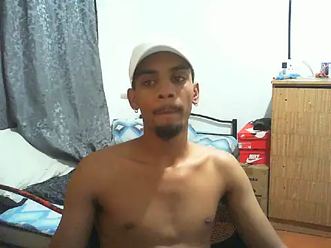 29YOURZ 28  online show from January 14, 7:17 pm