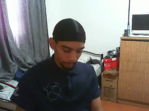 29YOURZ 28  online show from February 26, 12:49 pm