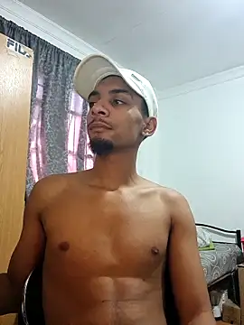 29YOURZ 28  online show from December 17, 12:21 pm