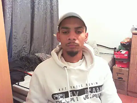 29YOURZ 28  online show from September 17, 9:17 pm