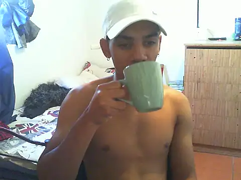 29YOURZ 28  online show from February 27, 6:57 am