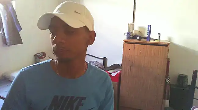 29YOURZ 28  online show from February 9, 7:48 am