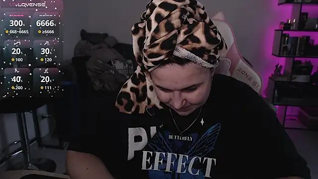 SexyWitch 666 online show from October 24, 6:45 am