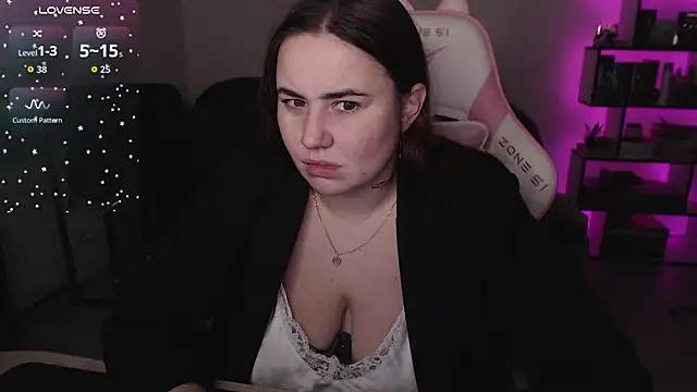 SexyWitch 666 online show from December 2, 6:37 am