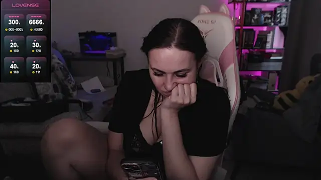 SexyWitch 666 online show from June 6, 7:46 am