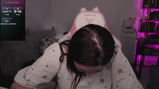 SexyWitch 666 online show from May 29, 8:42 am