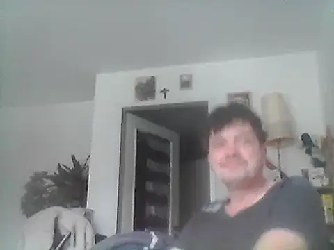 Snapshot of Bigpenis6y chatting on February 6, 12:15 pm Bigpenis6y online show from February 6, 12:15 pm