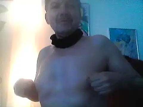 Snapshot of Bigpenis6y chatting on February 3, 9:30 am Bigpenis6y online show from February 3, 9:30 am