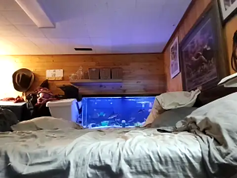 Ryan and Aurora online show from March 3, 11:01 pm