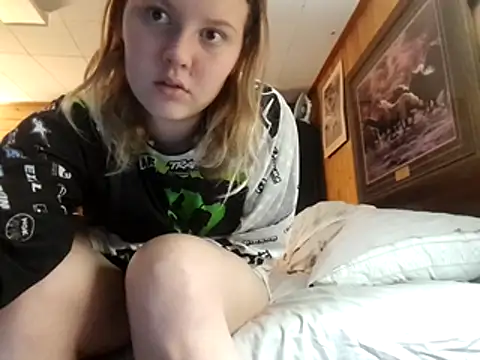 Ryan and Aurora online show from January 8, 11:11 pm