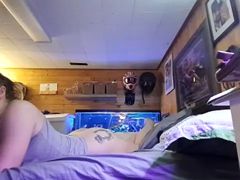 Ryan and Aurora online show from April 2, 9:32 pm